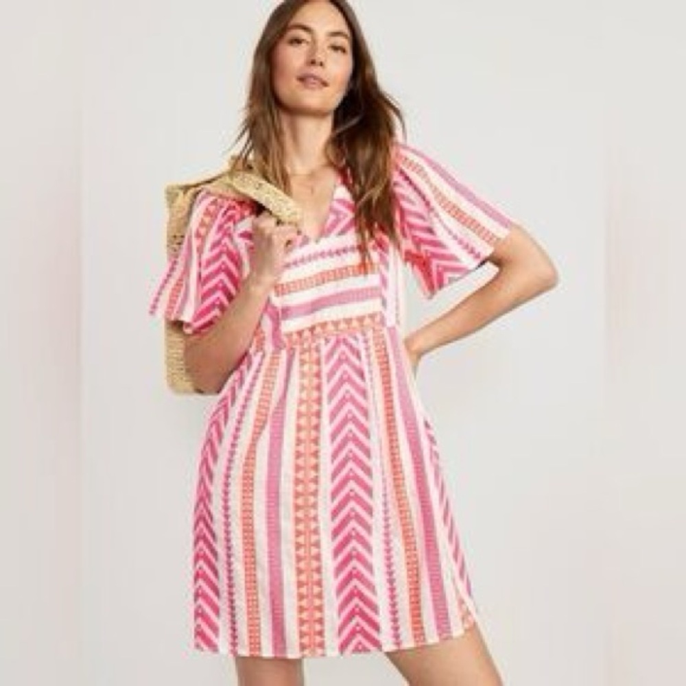 Old Navy flutter sleeve v neck Jacquard dress with pockets  medium NWT
